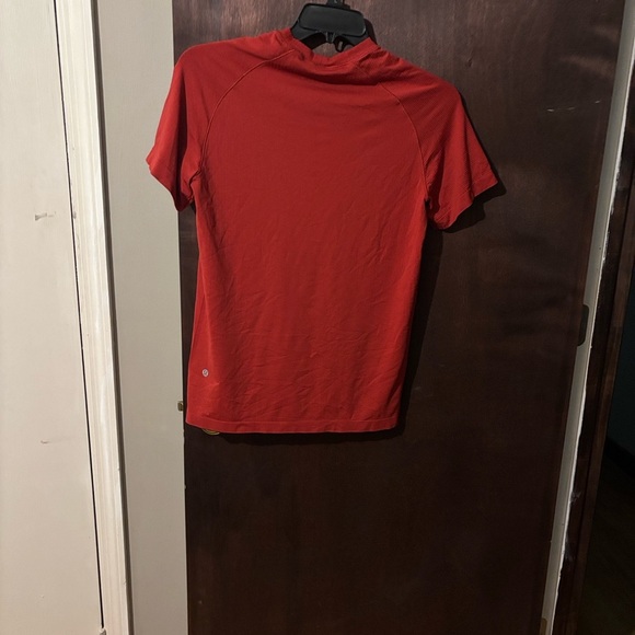 lululemon athletica Metal Vent Tech Sport Short Sleeve Tee - Picture 2 of 4